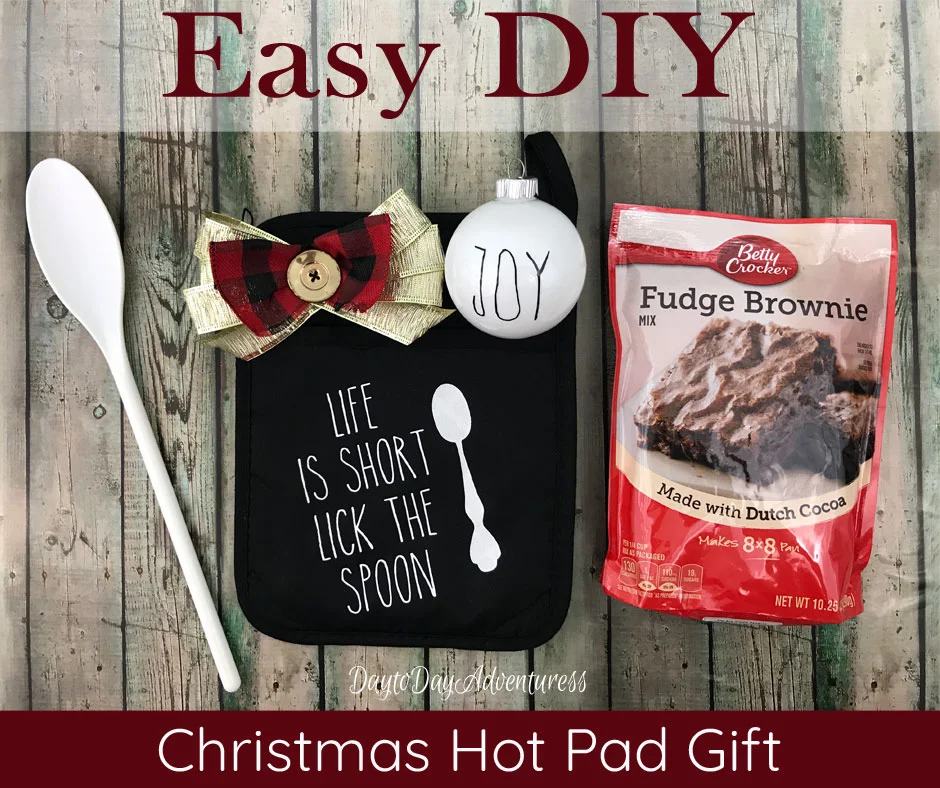 Easy DIY Christmas Hot pad Gift Day to Day Adventures